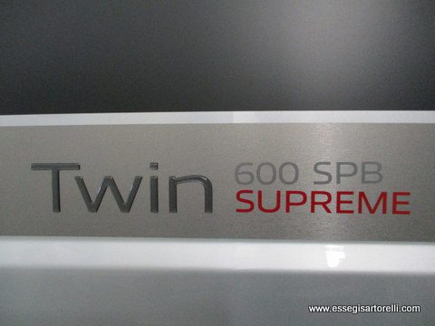 Adria New Twin SUPREME 600 SPB gamma 2020 camper puro van 140 cv silver 35L full