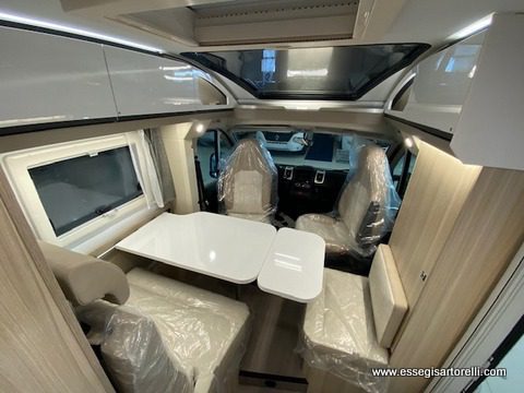Adria Compact PLUS SL letti gemelli garage gamma 2020 140 cv 679 cm full