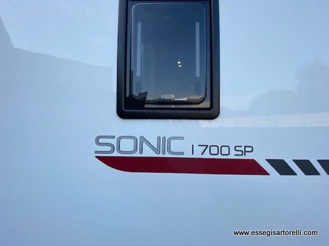 Adria Sonic PLUS 700 SP 2014 uniproprietario garage cerchi 17″ DOPPIO CLIMA full