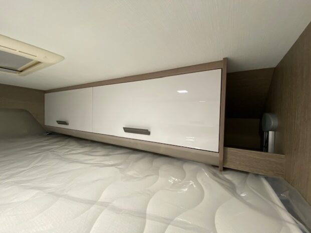 Chausson V690 VIP ROADLINE TETTO SOLLEVABILE POP-UP 2021 636 cm LETTO ELETTRICO pieno