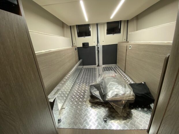 Chausson V690 VIP ROADLINE TETTO SOLLEVABILE POP-UP 2021 636 cm LETTO ELETTRICO pieno