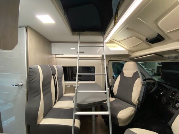 Chausson V690 VIP ROADLINE TETTO SOLLEVABILE POP-UP 2021 636 cm LETTO ELETTRICO pieno