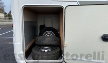 semintegrale compatto Knaus Van TI 600 MG GARAGE 2010 667 cm pieno