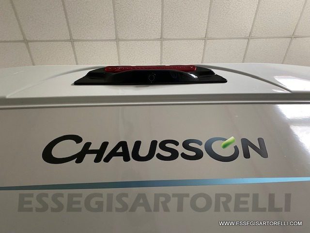 Chausson Titanium 640 gamma 2022 automatico crossover compatto garage 699 cm full