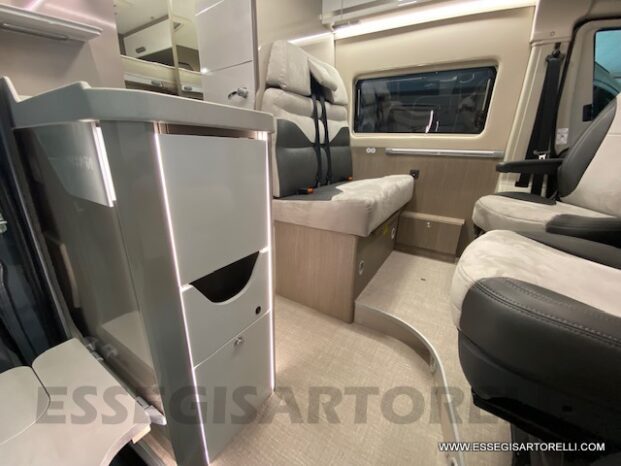 New Chausson V 594 ROADLINE PREMIUM new Ducato 140 cv 599 cm pieno