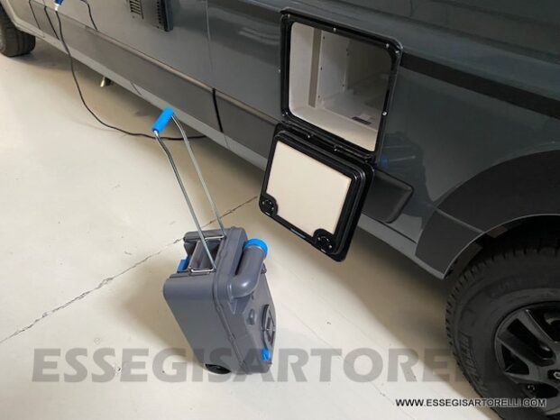 New Chausson V 594 ROADLINE PREMIUM new Ducato 140 cv 599 cm pieno