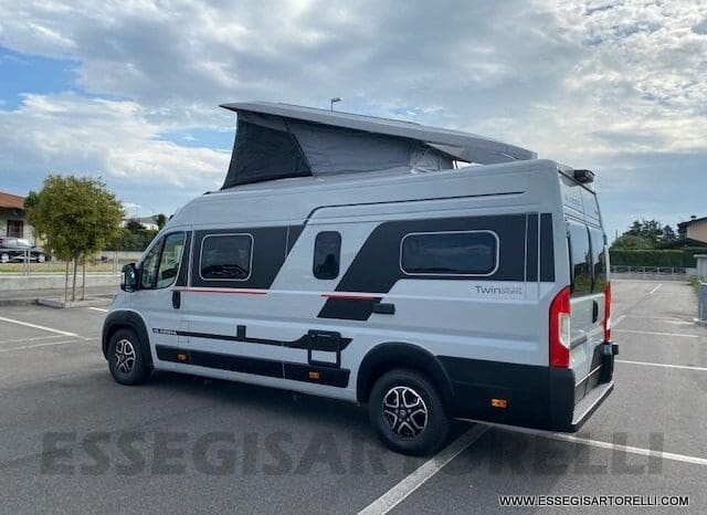 Adria Twin Sports 640 SGX Supreme 35H 140 cv tetto sollevabile webasto skyroof pieno