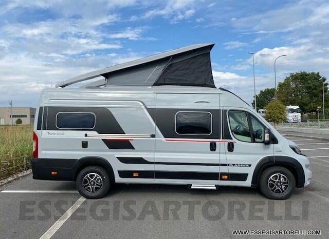 Adria Twin Sports 640 SGX Supreme 35H 140 cv tetto sollevabile webasto skyroof pieno