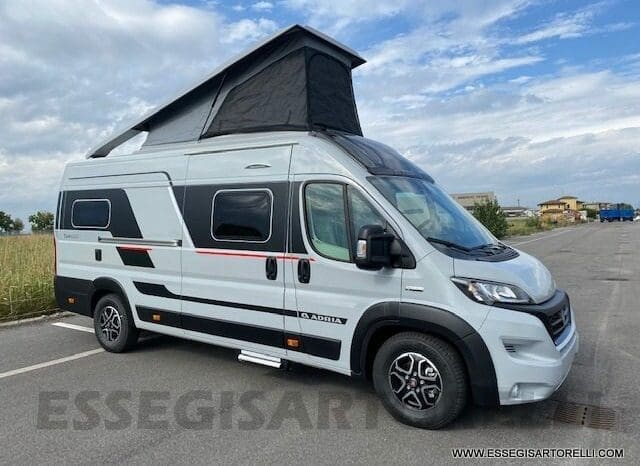 Adria Twin Sports 640 SGX Supreme 35H 140 cv tetto sollevabile webasto skyroof pieno