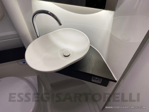 Adria Twin Sports 640 SGX Supreme 35H 140 cv tetto sollevabile webasto skyroof pieno