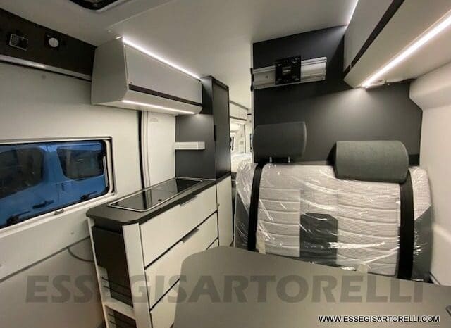 Adria Twin Sports 640 SGX Supreme 35H 140 cv tetto sollevabile webasto skyroof pieno