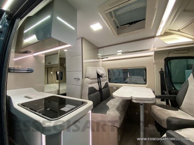New Chausson V 594 ROADLINE PREMIUM new Ducato 140 cv 599 cm pieno