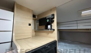 Chausson New 644 First Line GAMMA 2022 5 posti omologati garage e basculante pieno