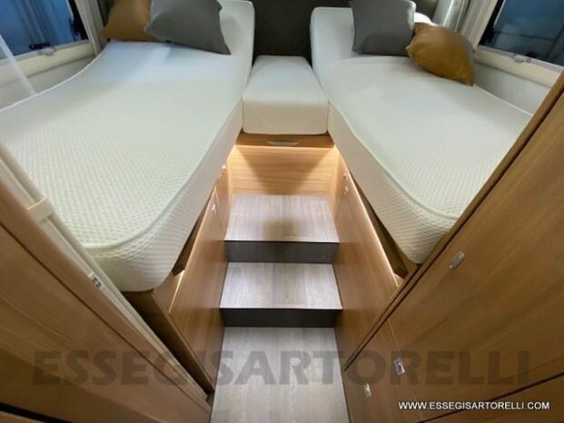Adria Coral XL AXESS A 670 SL 165 CV POWER GAMMA 2022 garage letti gemelli pieno