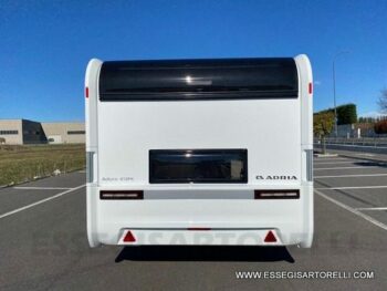 Adria New Adora 613PK 2023 caravan 7 posti doppia dinette TRUMA COMBI