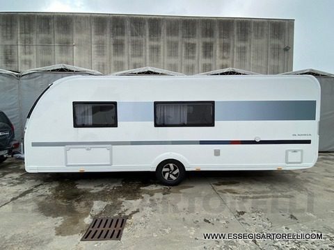 Adria New Adora 613PK 2023 caravan 7 posti doppia dinette TRUMA COMBI full