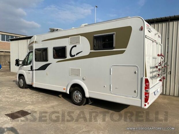 Semintegrale CARADO T 448 garage e basculante LETTI GEMELLI 2015 FULL euro 5 pieno