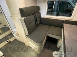 Chausson Titanium 627 gamma 2023 automatico 170 cv power crossover letti gemelli garage 699 cm pieno