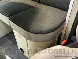 Chausson Titanium 627 gamma 2023 automatico 170 cv power crossover letti gemelli garage 699 cm pieno