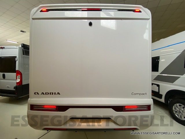 Adria Compact AXESS DL letti gemelli garage gamma 2023 140 cv 699 cm full
