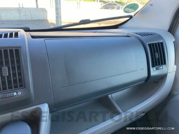 BURSTNER IXEO 664 SEMINTEGRALE CROSSOVER BASCULANTE 2009 674 cm pieno