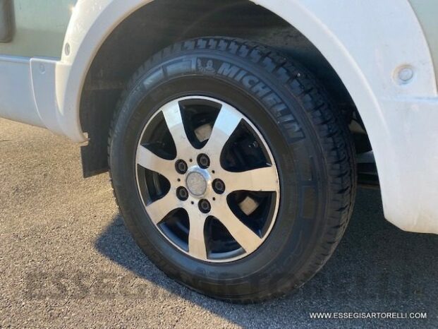 BURSTNER IXEO 664 SEMINTEGRALE CROSSOVER BASCULANTE 2009 674 cm pieno