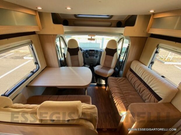 BURSTNER IXEO 664 SEMINTEGRALE CROSSOVER BASCULANTE 2009 674 cm pieno