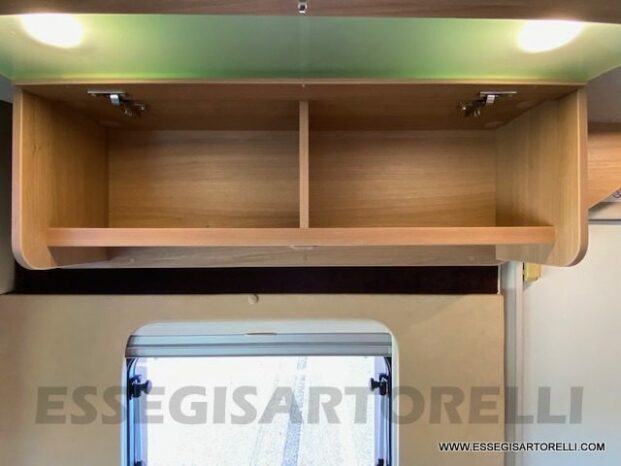 BURSTNER IXEO 664 SEMINTEGRALE CROSSOVER BASCULANTE 2009 674 cm pieno