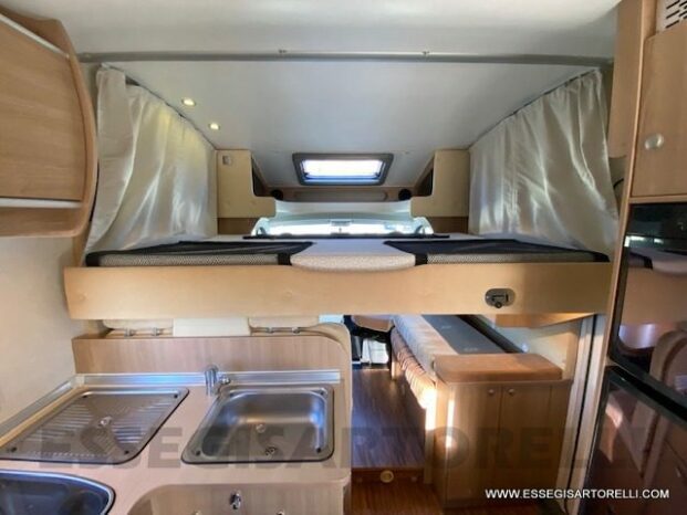 BURSTNER IXEO 664 SEMINTEGRALE CROSSOVER BASCULANTE 2009 674 cm pieno