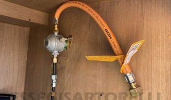 BURSTNER IXEO 664 SEMINTEGRALE CROSSOVER BASCULANTE 2009 674 cm pieno