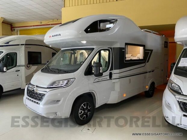 Adria New Coral AXESS XL A 650 DK GAMMA 2023 7 POSTI LETTO 6 OMOLOGATI DOPPIO PAVIMENTO pieno