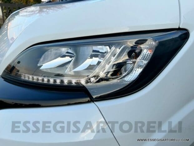 Mobilvetta Tekno Line KEA P 68 semintegrale garage 150 cv power letto nautico e basculante pieno