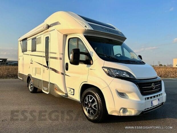 Mobilvetta Tekno Line KEA P 68 semintegrale garage 150 cv power letto nautico e basculante pieno