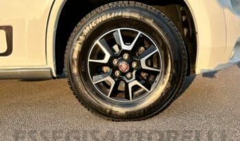 Mobilvetta Tekno Line KEA P 68 semintegrale garage 150 cv power letto nautico e basculante pieno