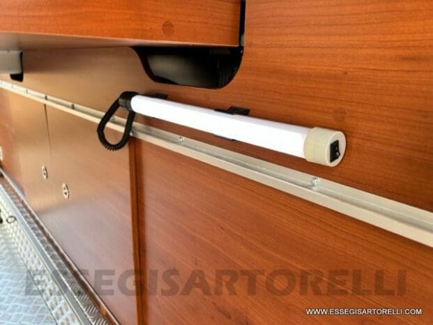 Mobilvetta Tekno Line KEA P 68 semintegrale garage 150 cv power letto nautico e basculante pieno
