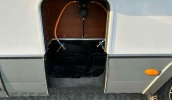 Mobilvetta Tekno Line KEA P 68 semintegrale garage 150 cv power letto nautico e basculante pieno