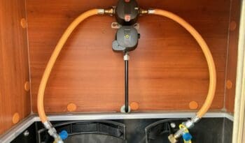 Mobilvetta Tekno Line KEA P 68 semintegrale garage 150 cv power letto nautico e basculante pieno