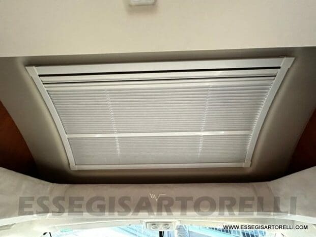 Mobilvetta Tekno Line KEA P 68 semintegrale garage 150 cv power letto nautico e basculante pieno
