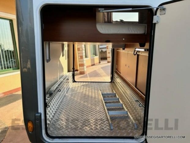Mobilvetta Tekno Line KEA P 68 semintegrale garage 150 cv power letto nautico e basculante pieno