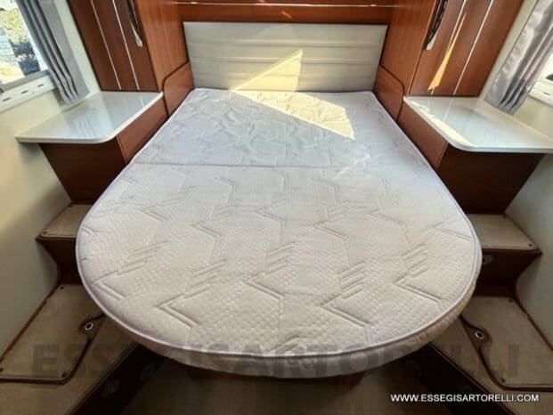 Mobilvetta Tekno Line KEA P 68 semintegrale garage 150 cv power letto nautico e basculante pieno