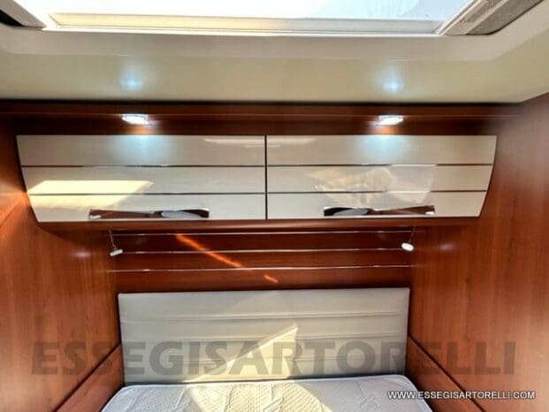 Mobilvetta Tekno Line KEA P 68 semintegrale garage 150 cv power letto nautico e basculante pieno