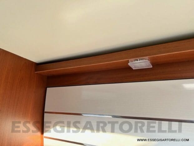 Mobilvetta Tekno Line KEA P 68 semintegrale garage 150 cv power letto nautico e basculante pieno