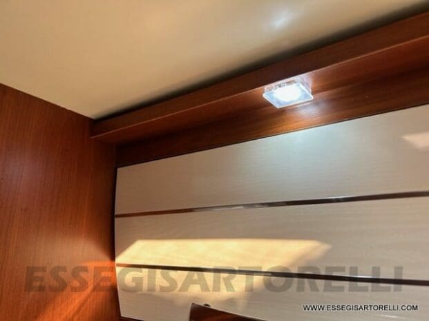 Mobilvetta Tekno Line KEA P 68 semintegrale garage 150 cv power letto nautico e basculante pieno