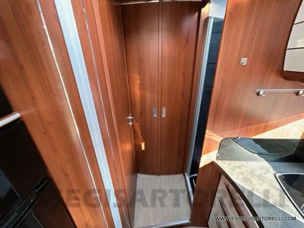 Mobilvetta Tekno Line KEA P 68 semintegrale garage 150 cv power letto nautico e basculante pieno