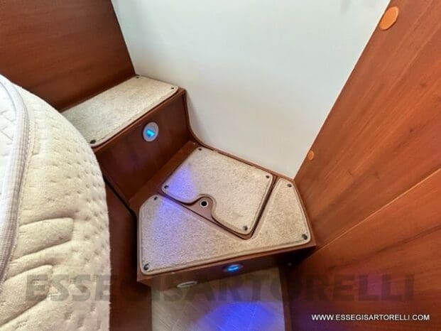 Mobilvetta Tekno Line KEA P 68 semintegrale garage 150 cv power letto nautico e basculante pieno