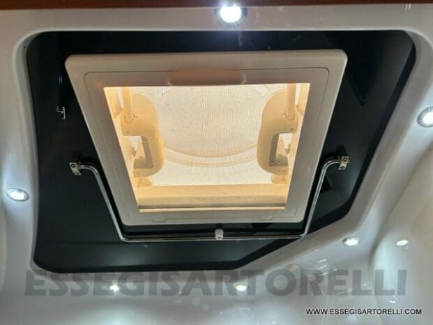 Mobilvetta Tekno Line KEA P 68 semintegrale garage 150 cv power letto nautico e basculante pieno