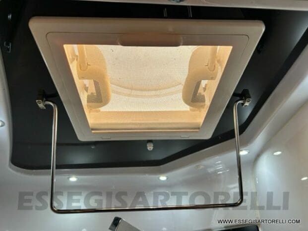 Mobilvetta Tekno Line KEA P 68 semintegrale garage 150 cv power letto nautico e basculante pieno