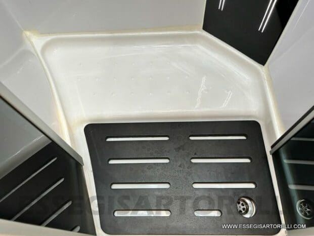 Mobilvetta Tekno Line KEA P 68 semintegrale garage 150 cv power letto nautico e basculante pieno
