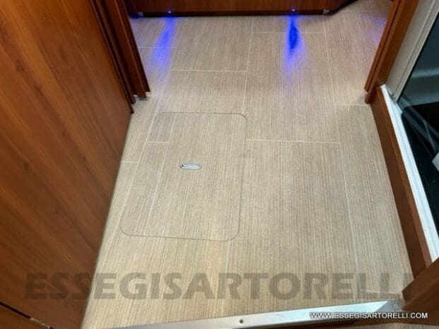 Mobilvetta Tekno Line KEA P 68 semintegrale garage 150 cv power letto nautico e basculante pieno