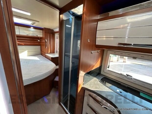 Mobilvetta Tekno Line KEA P 68 semintegrale garage 150 cv power letto nautico e basculante pieno